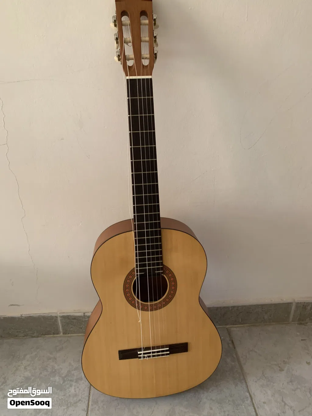 جيتار اسباني ياماها c40