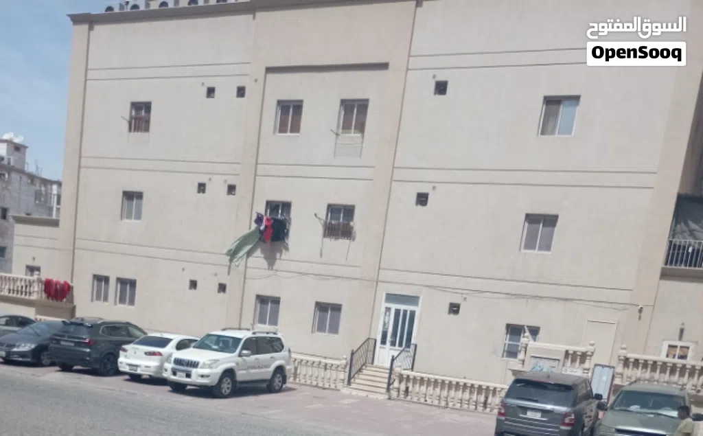للإيجار عائلات غرفه وصاله ومطبخ وحمام الفروانيه ق 2 شارع 81