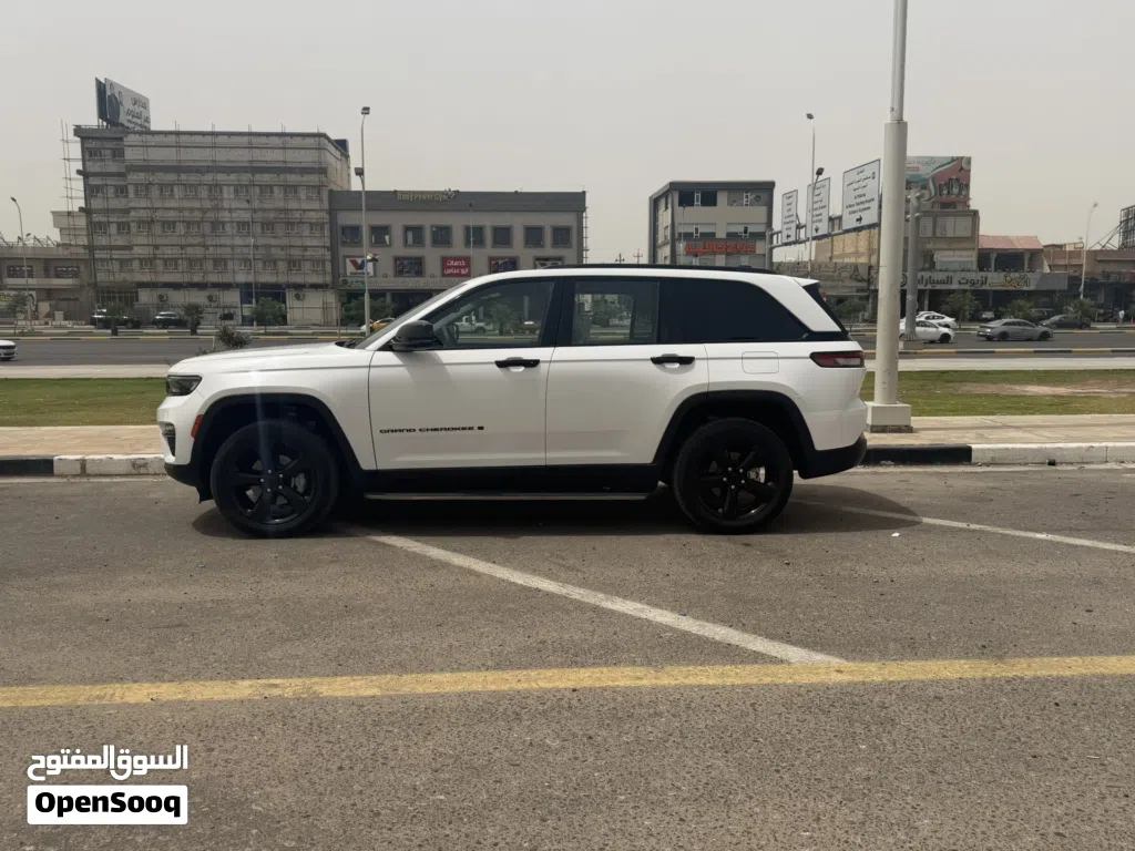 جيب جراند شيروكى ⁦Limited⁩