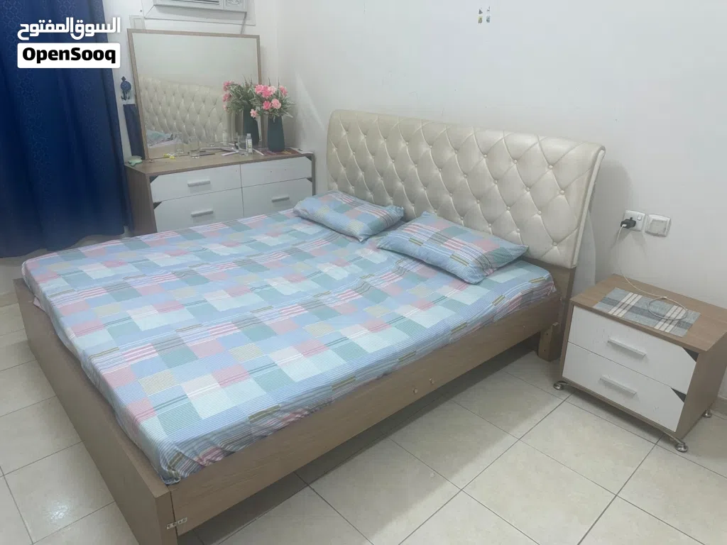 Bed set complete for sale