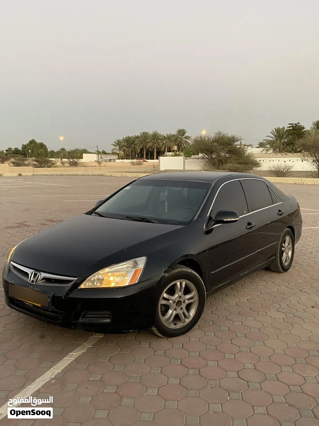 هوندا اكورد DX