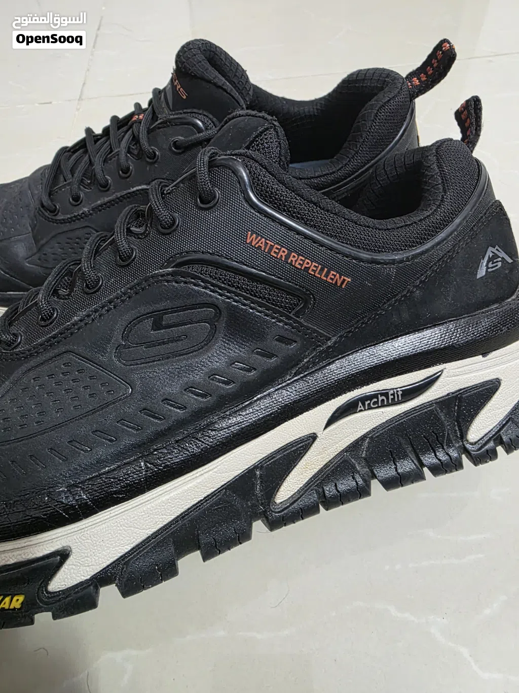 بوت Skechers اصلي وبحال الجديد قياس 45