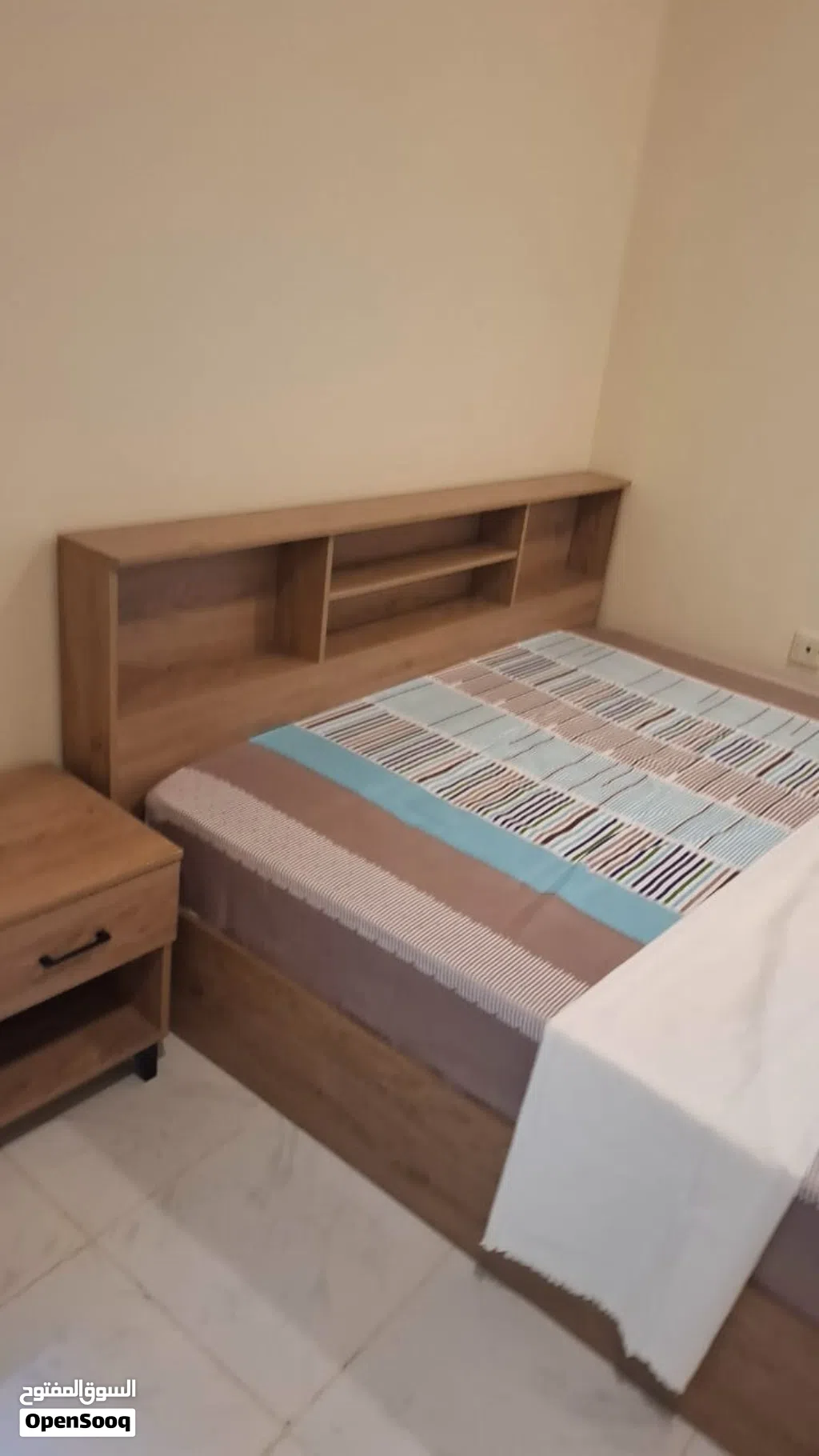 متاح استوديوهات للايجار Studios available for rent