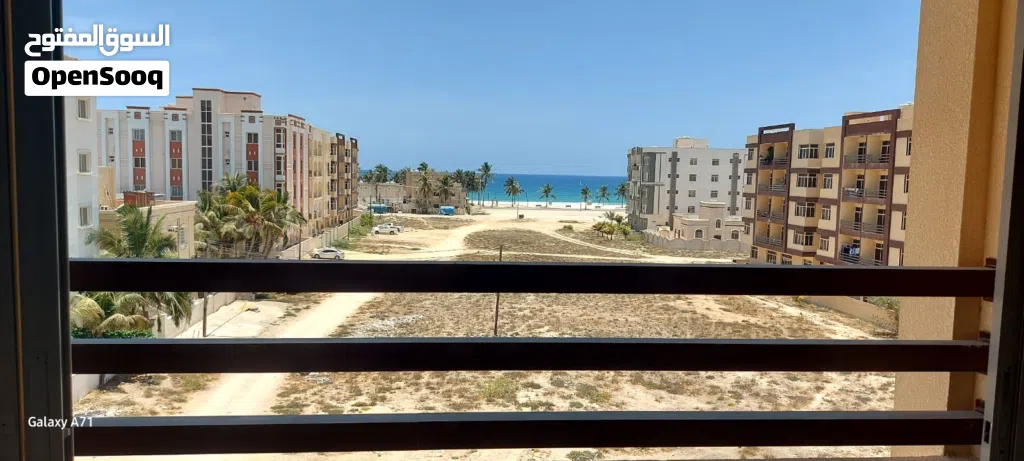 شقة فاخرة بأثاث فندقي في واجهة شاطئ الدهاريز