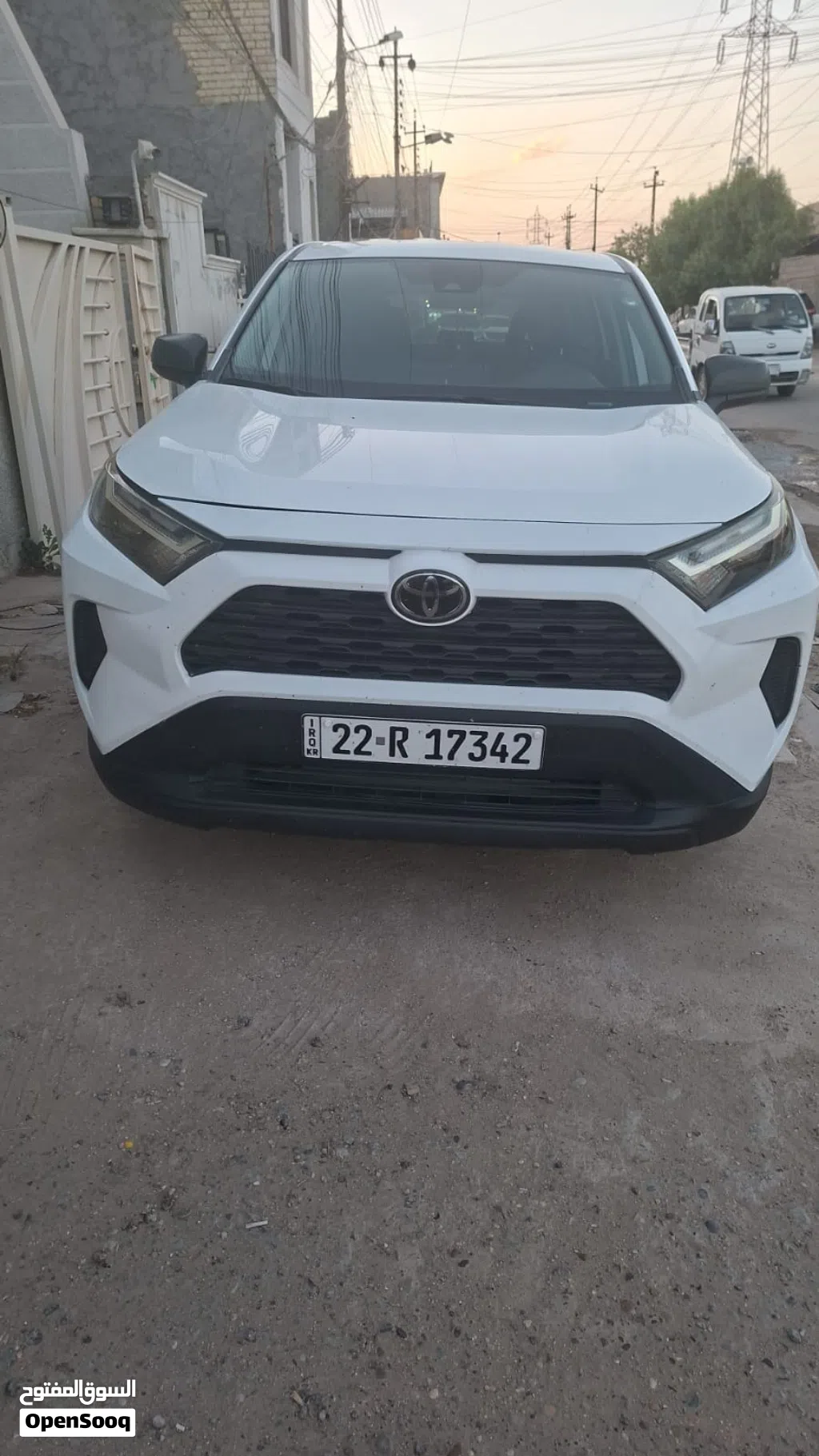 تويوتا راف فور LE
