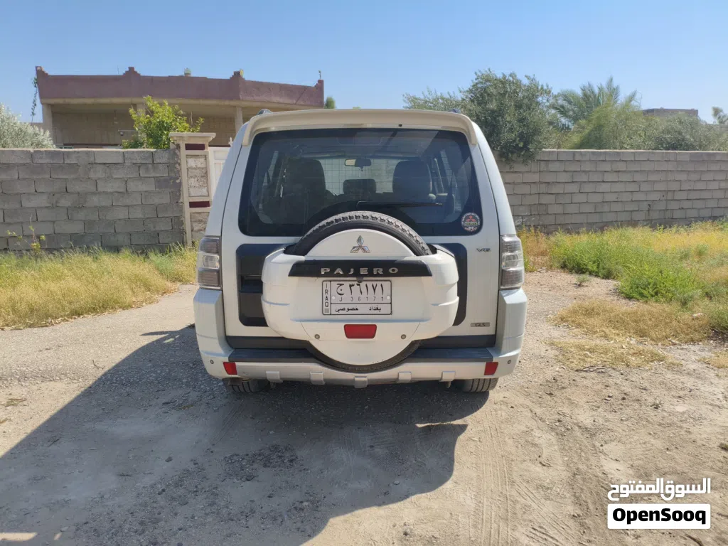 میتسوبیشی پاجێرۆ GLS