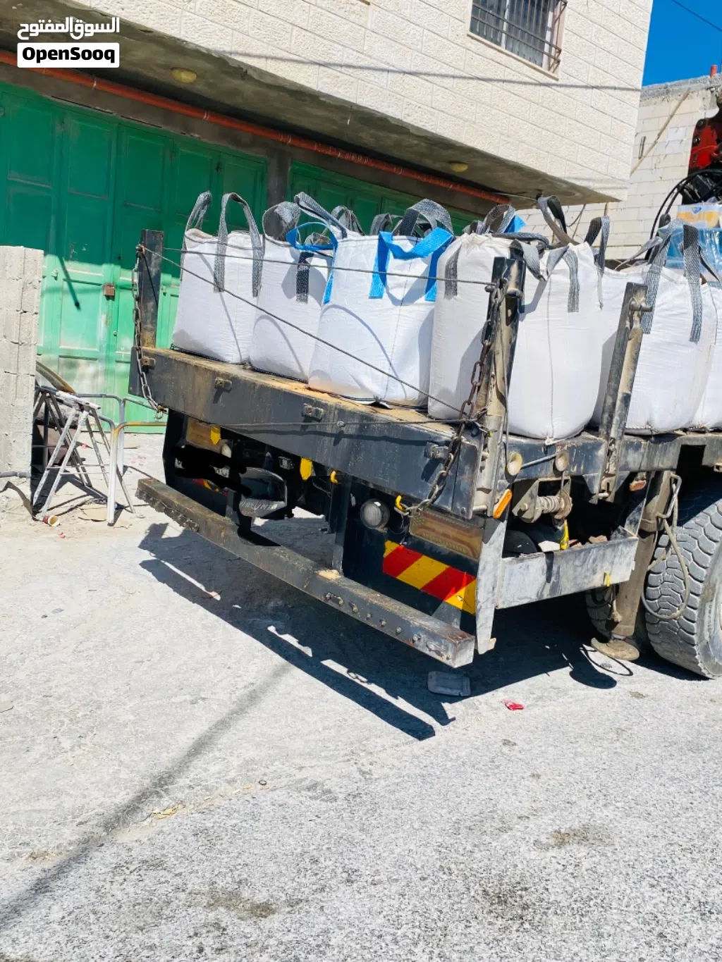 موديل2006 عليها منوف ايفير قياس 370 للبيع او البدلDaf lf