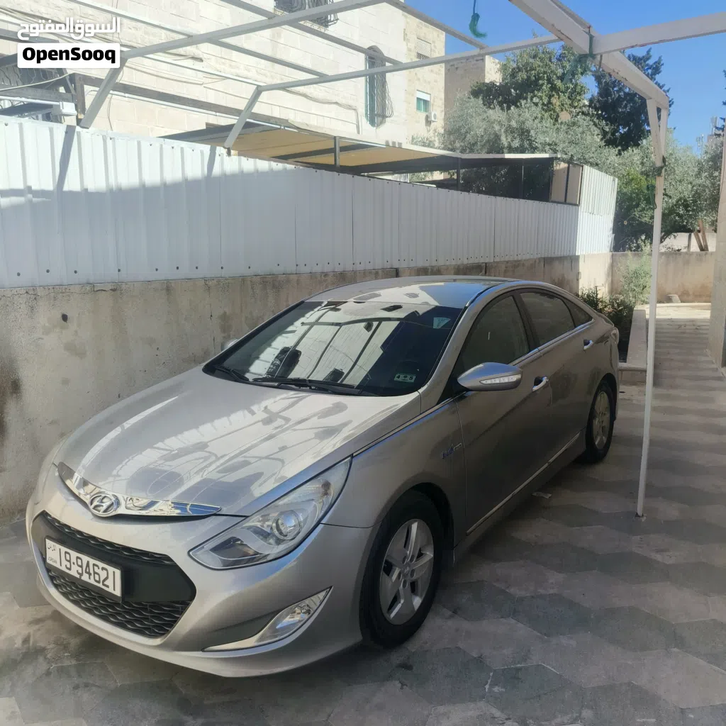 Hyundai Sonata Blue