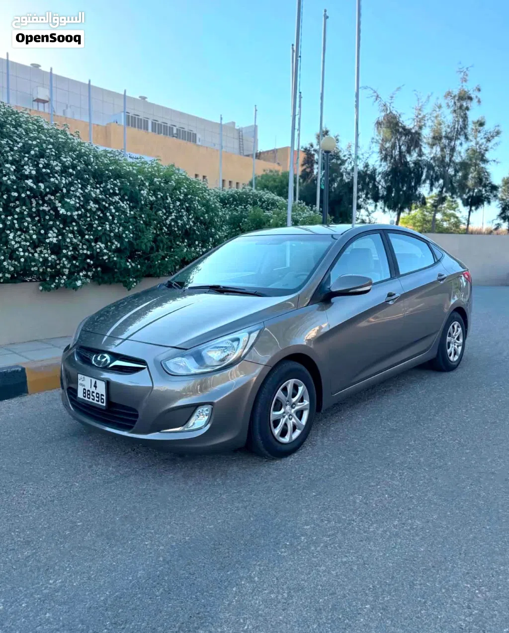 هيونداي اكسنت GLS