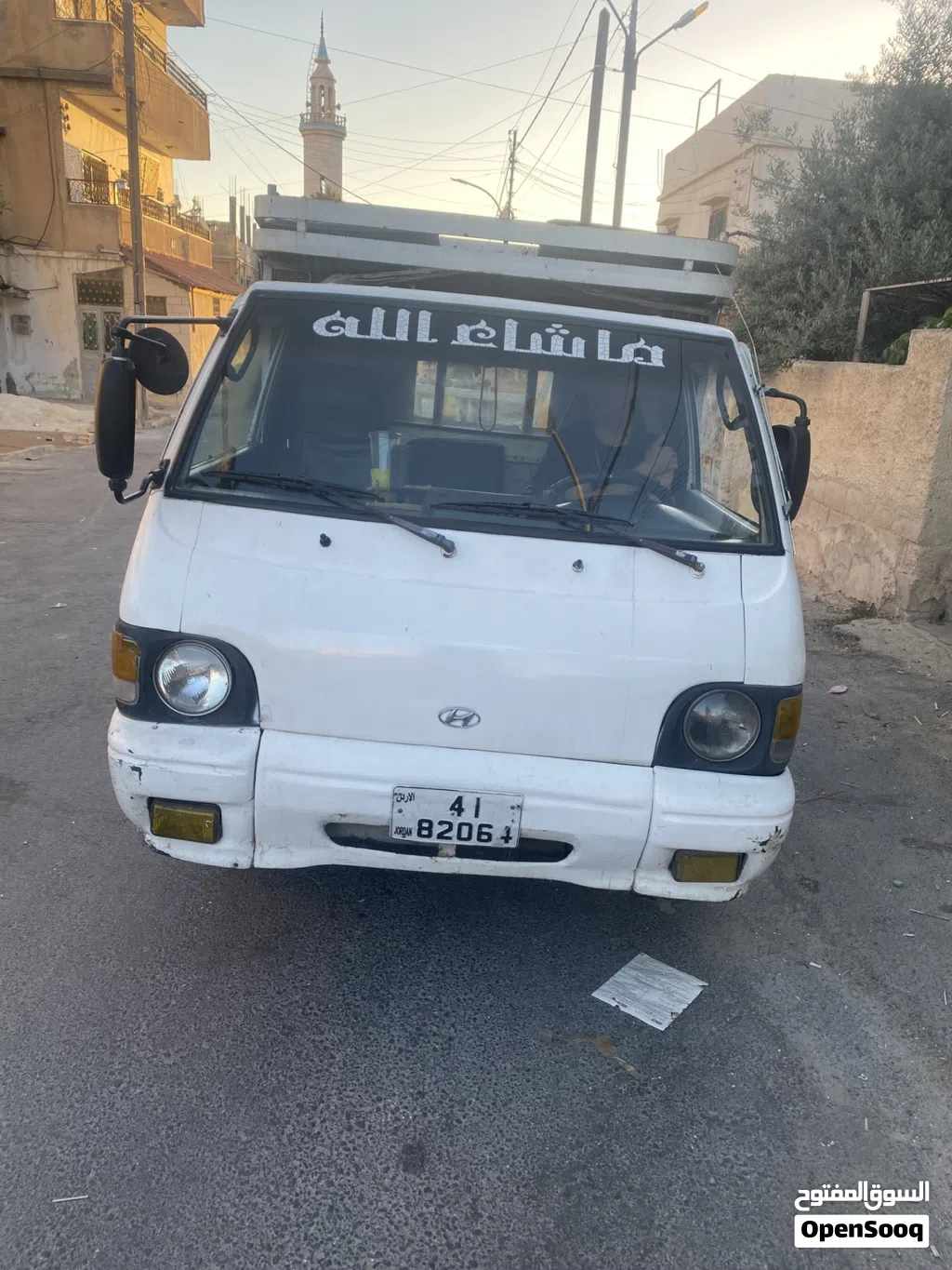 بكم هونداي H100 للبيع مش مرخص سنتين وعليه مخالفه 200 دينار
