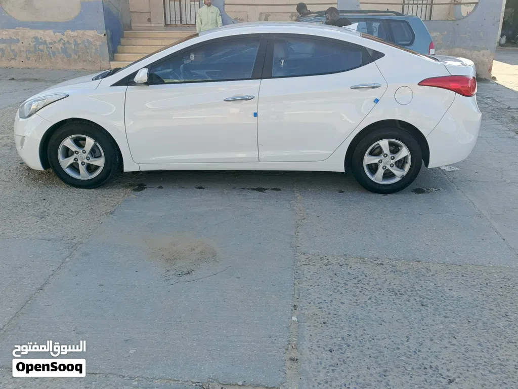 هيونداي افانتي SE