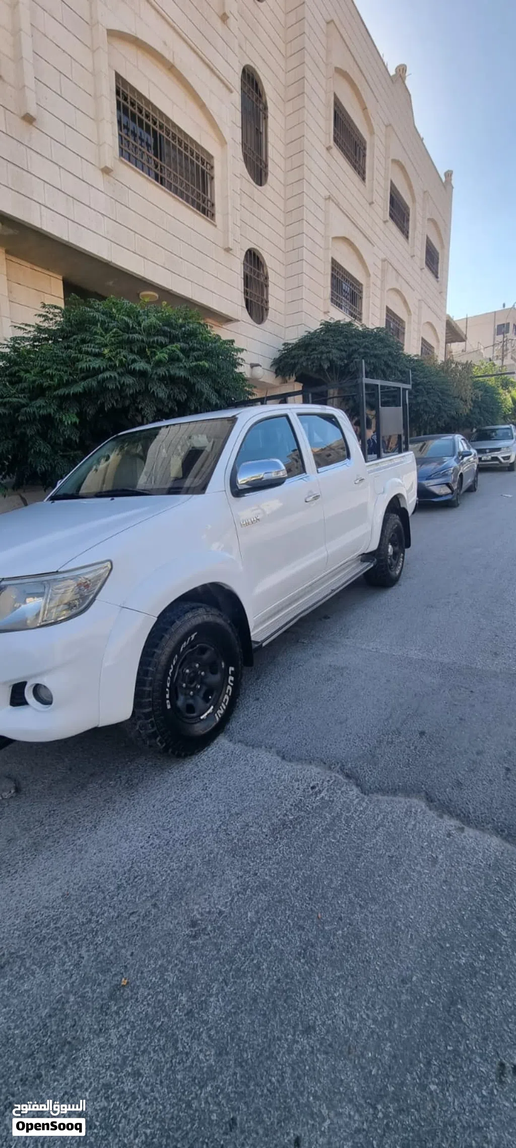 تويوتا هيلوكس GLX