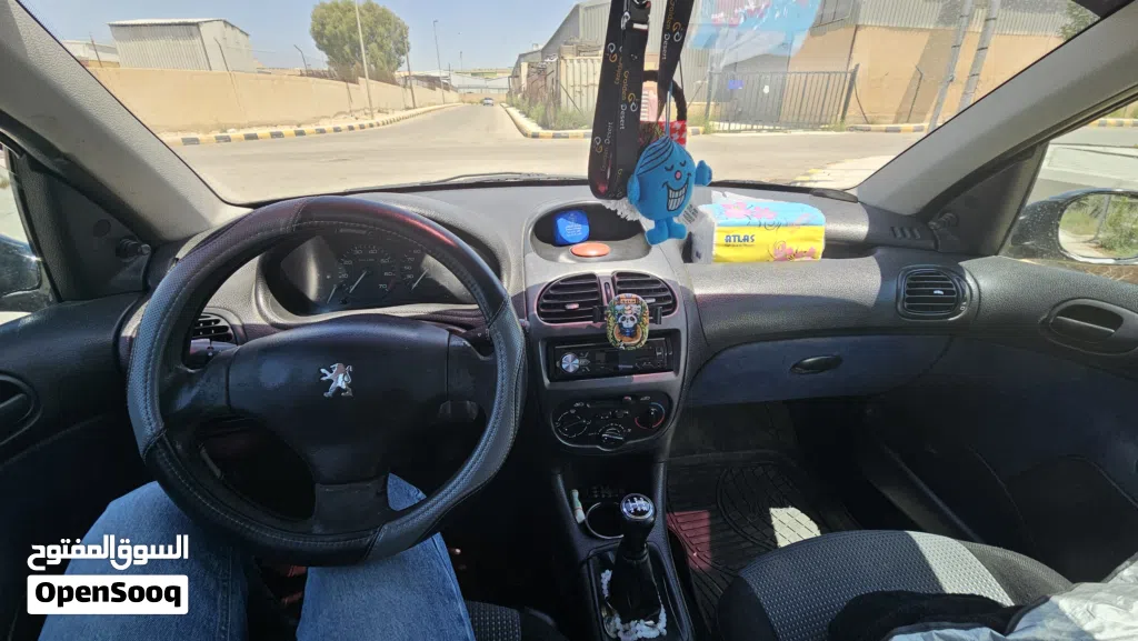 بيجو 206 Base