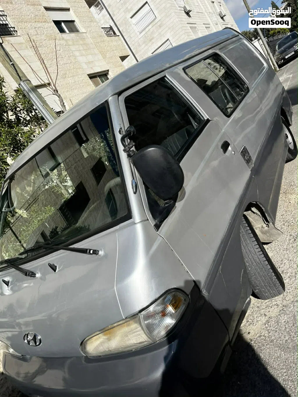 Hyundai H 100