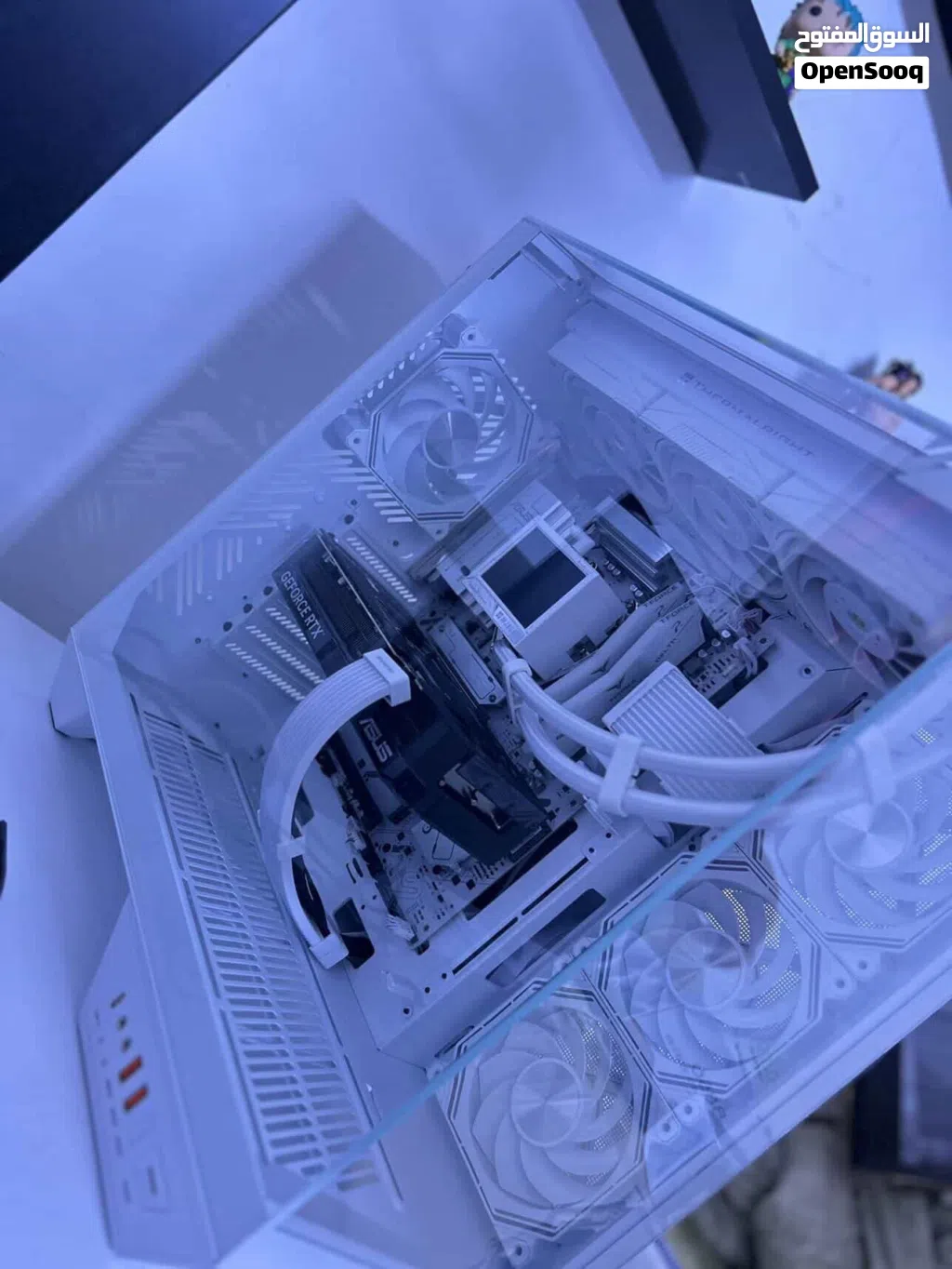 بيضاء ( PC )