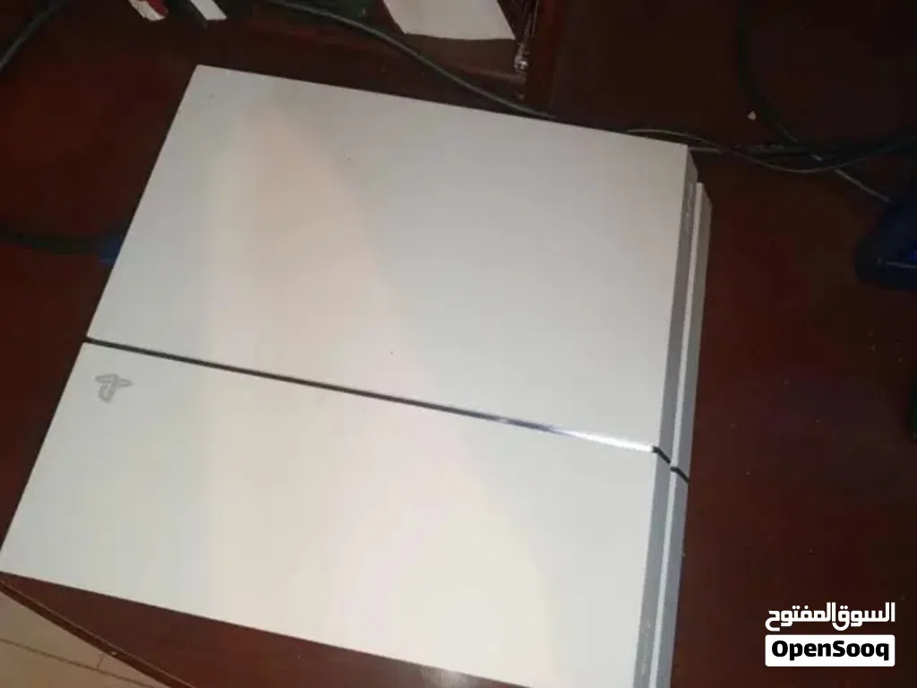 للبيع ps4 fat