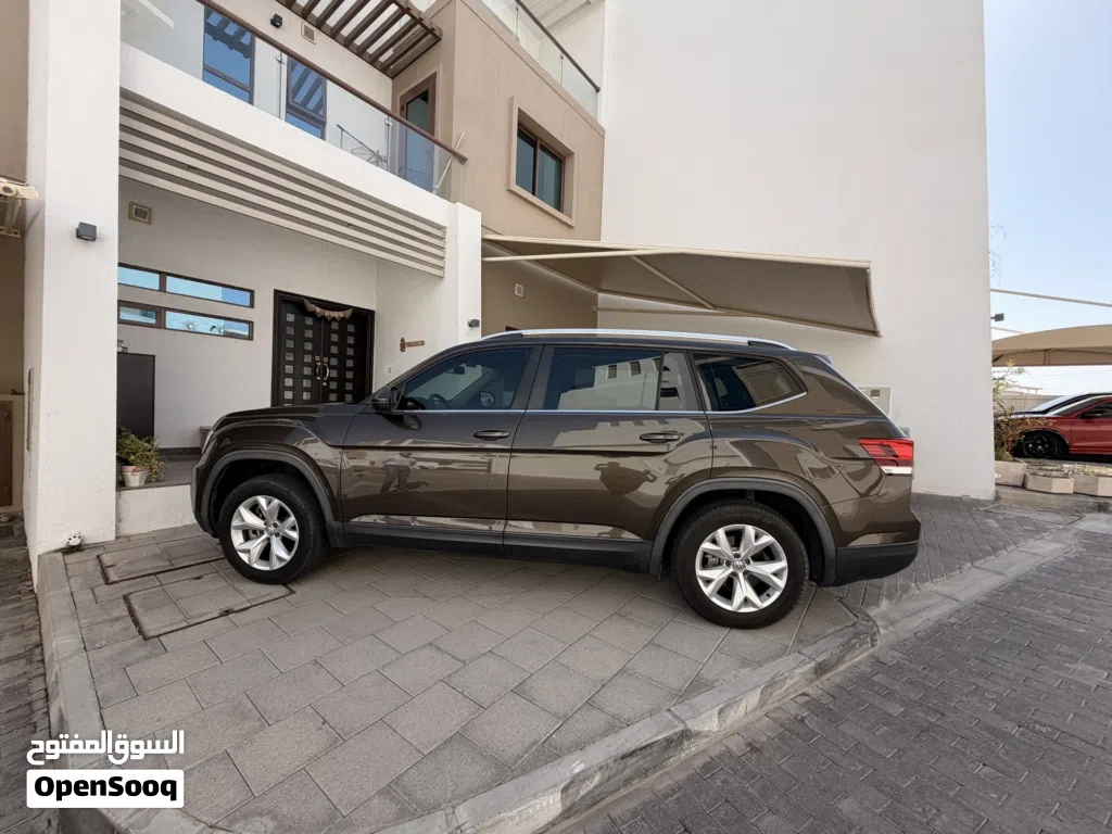 Volkswagen Teramont Standard