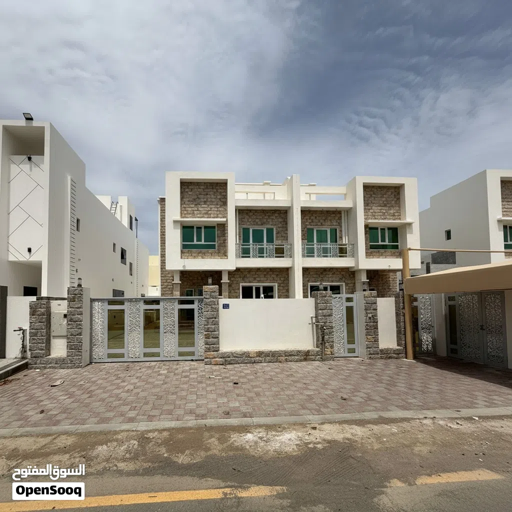 Villa for Sale in Al Khoud 7/فيلا للبيع في الخوض 7
