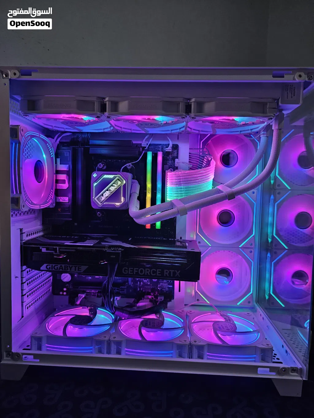 RYZEN 7 9800X3D + RTX 5070 DDR5 RAM 32GB 6000MHZ جهاز كمبيوتر العاب بحال الوكاله