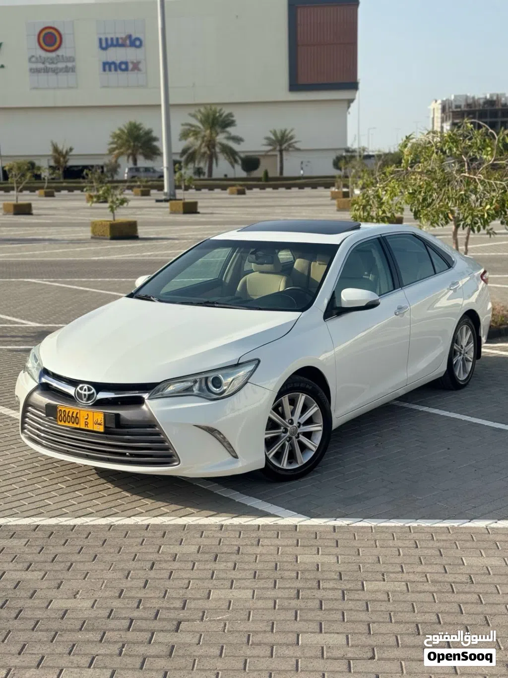 Toyota Camry XLE