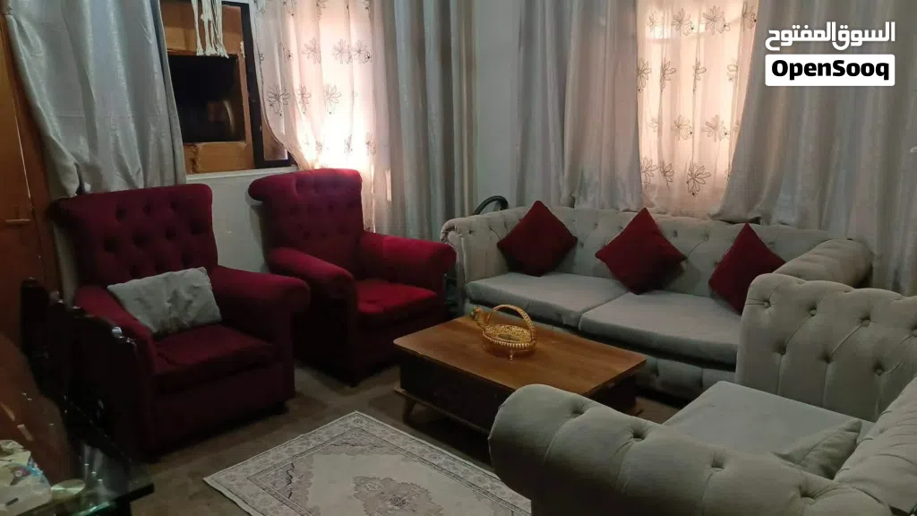 طقم كنب بحالة الوكاله