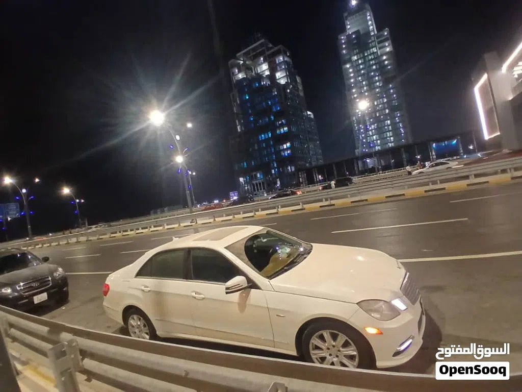 مرسيدس بنز الفئة-E E 250