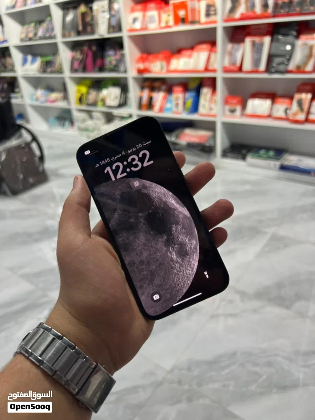 ايفون 13 عادي جهاز ربي يبارك مش مفتوح