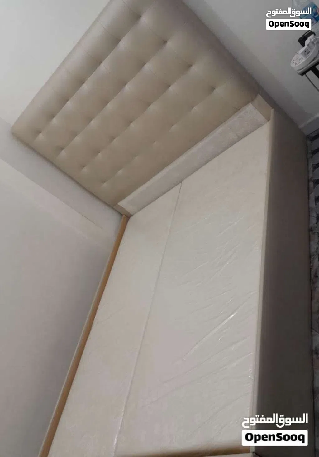 سرير متر ونص مع دوشق مستعمل نظيف