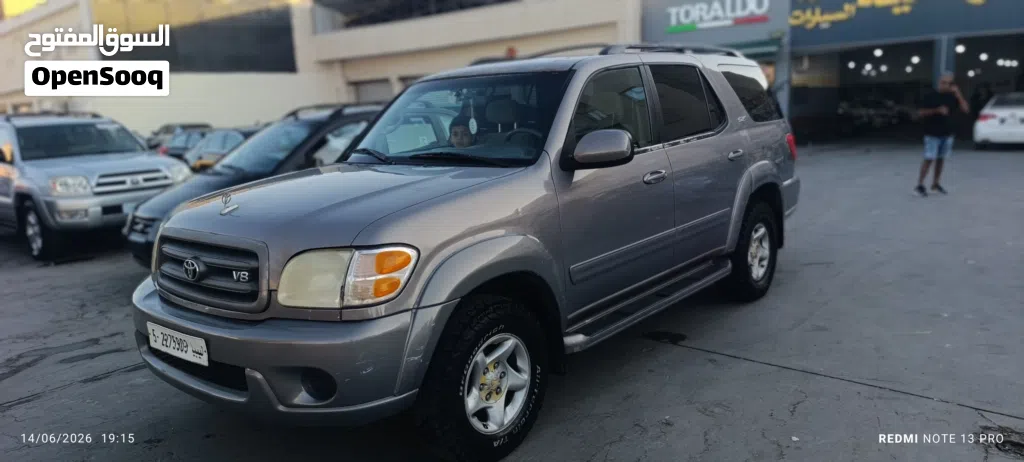 Toyota Sequoia SR 5