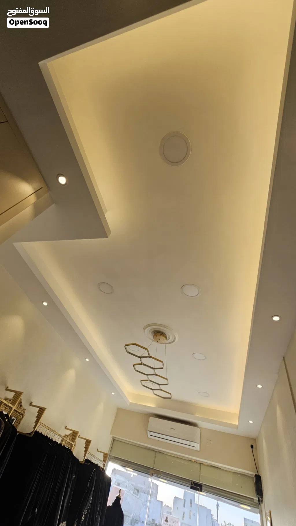 محل عبايات شتر للبيع