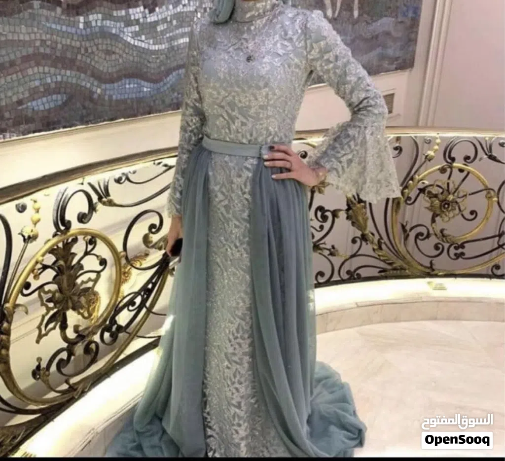 فستان سهرة