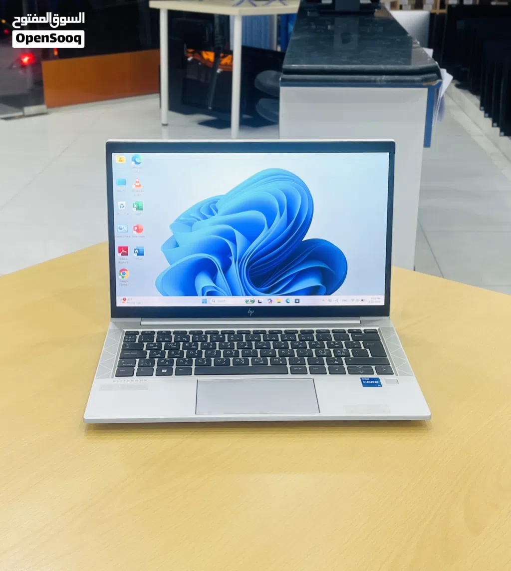Hp EliteBook 830 G8 i5 11th Gen Ram 8GB SSD 256GB Screen 13.3” Windows 11 pro