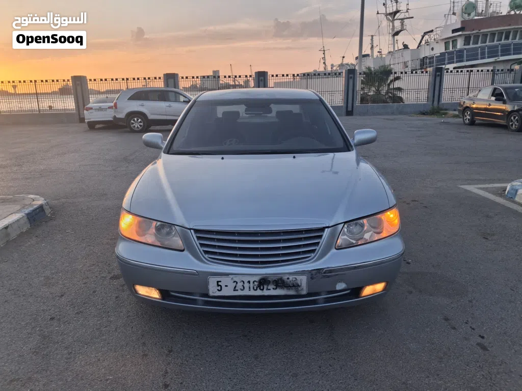 Hyundai Azera Standard