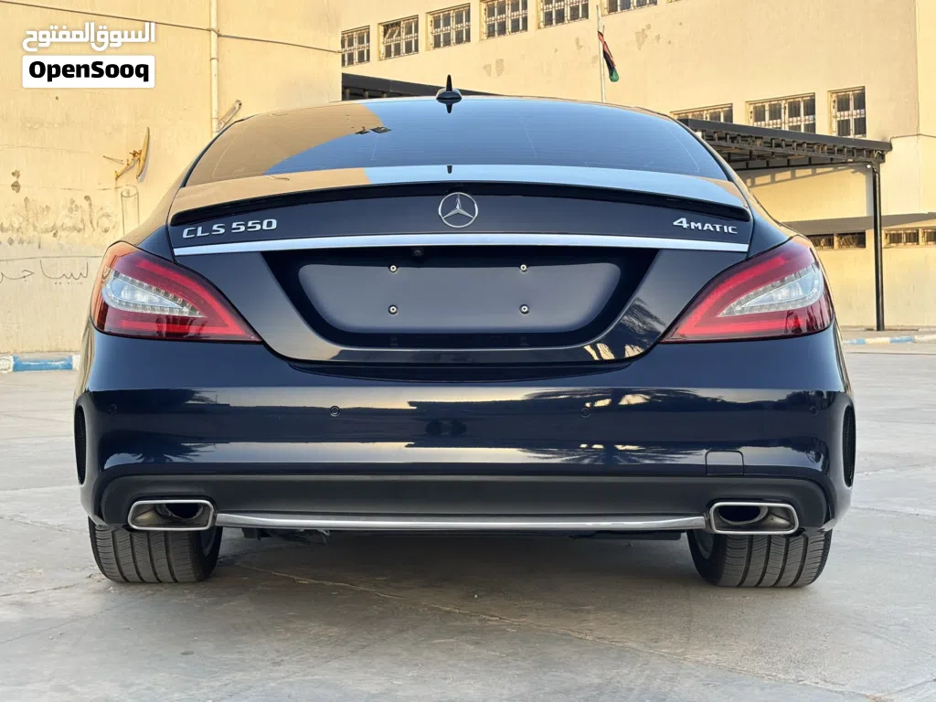 مرسيدس بنز الفئة-C C 63 AMG