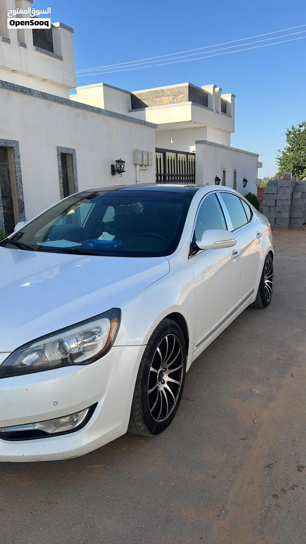 كيا كادينزا Limited