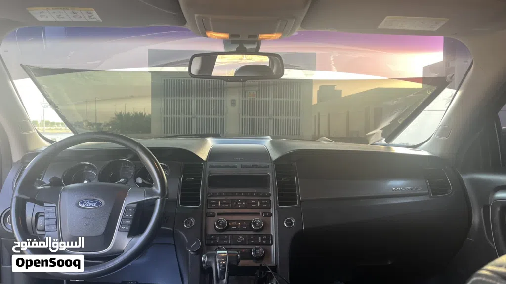 Ford Taurus SEL