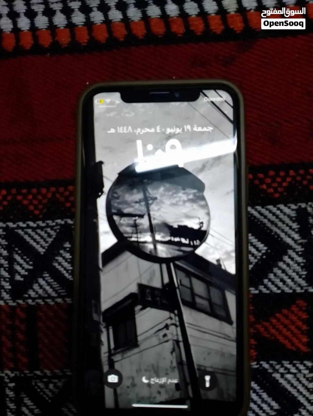 للبدل بايفون 11 او للبيع 40