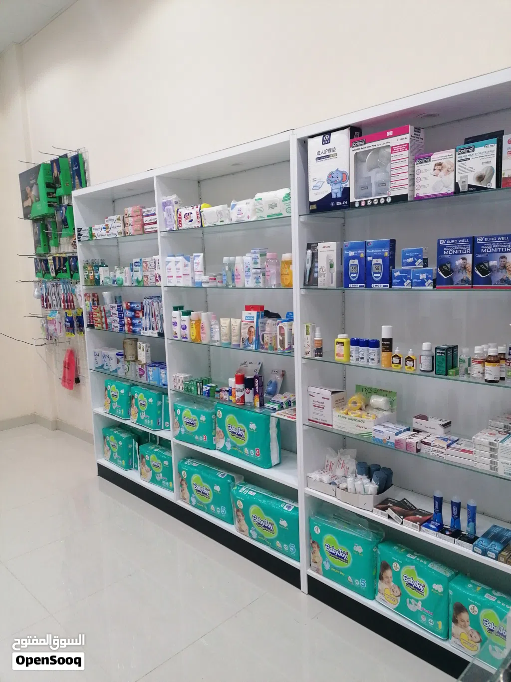 فرصه للاستثمار صيدلية للبيع pharmacy for sale