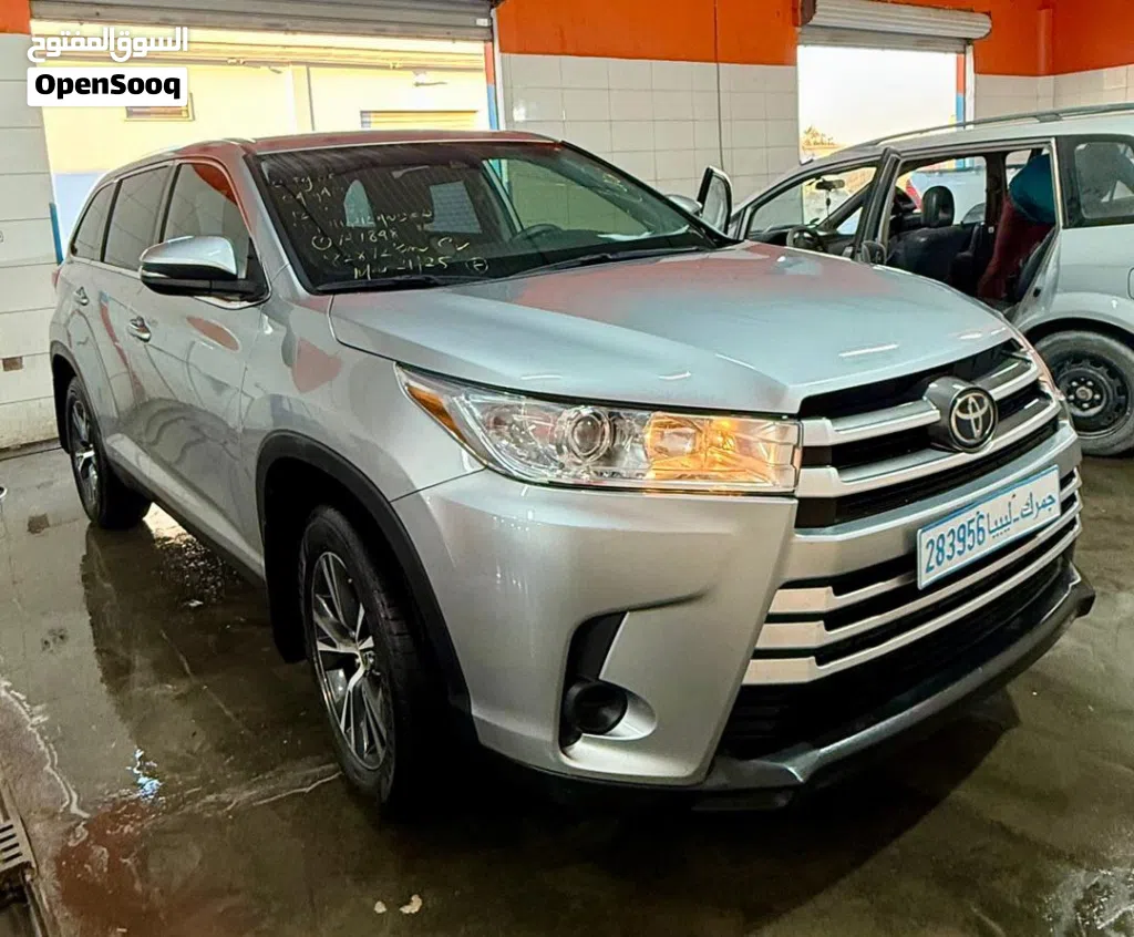 Toyota Highlander LE