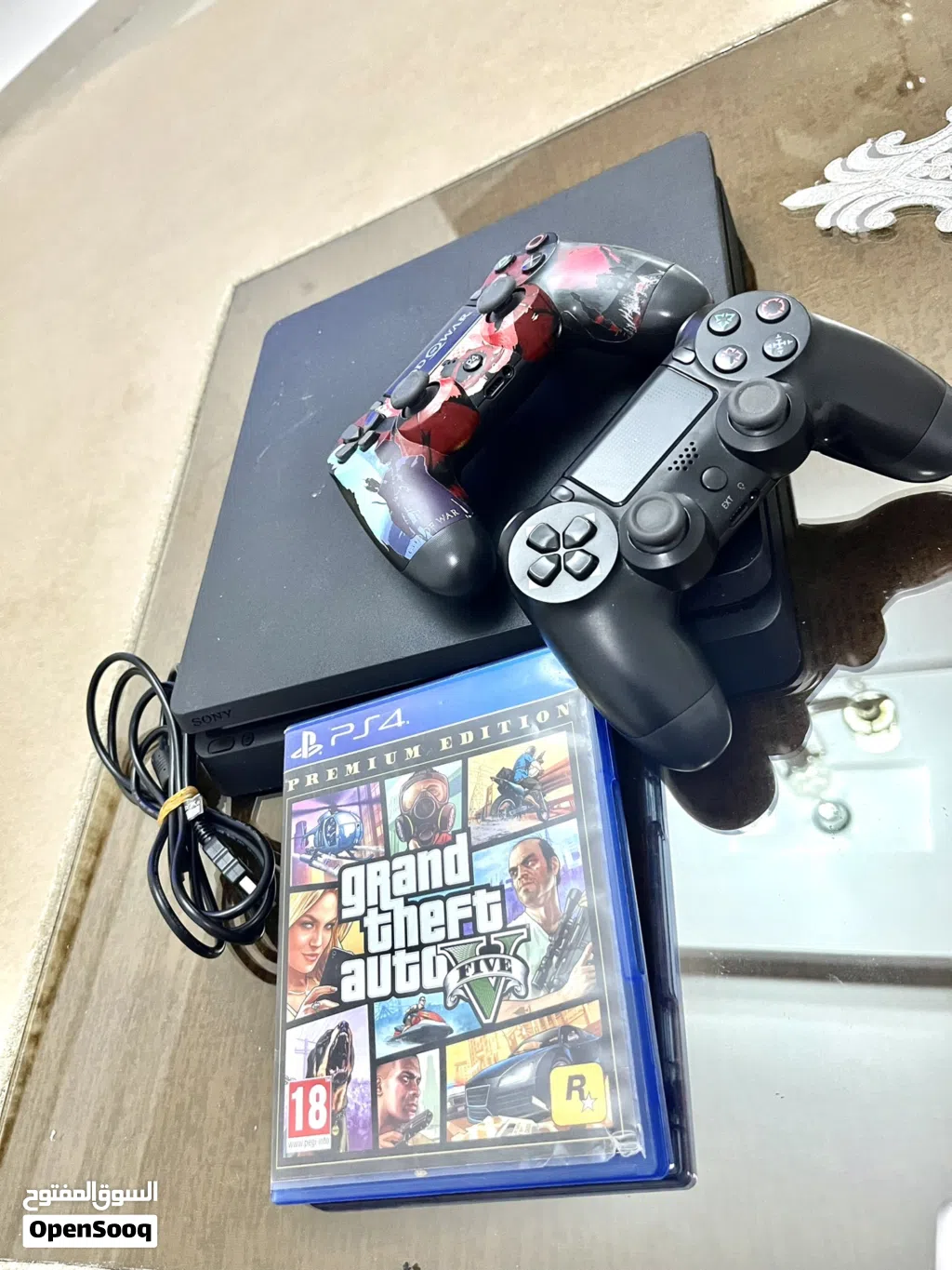 للبيع سوني 4 سليم (PS4 Slim)