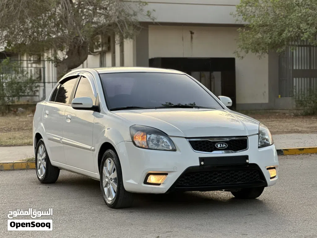 Kia Pride EX