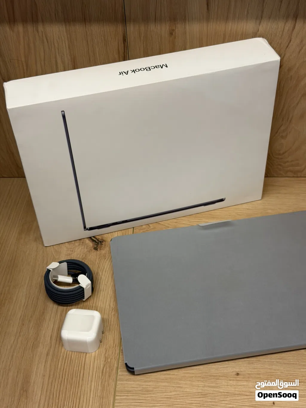 MacBook Air 2026. M5-Chip. 16 RAM. 512 SSD. 13.6-inch