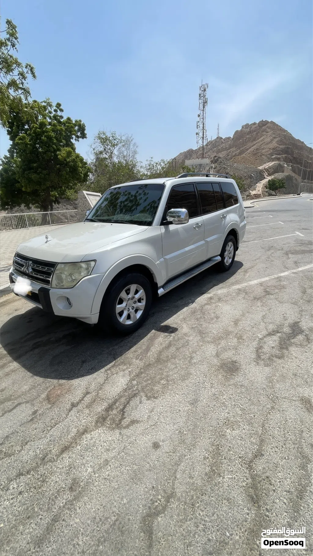 ميتسوبيشي باجيرو GLS