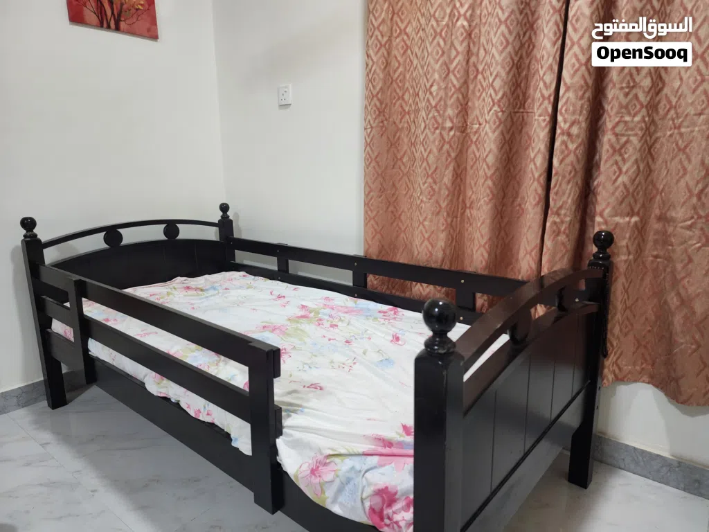 single bed with protection