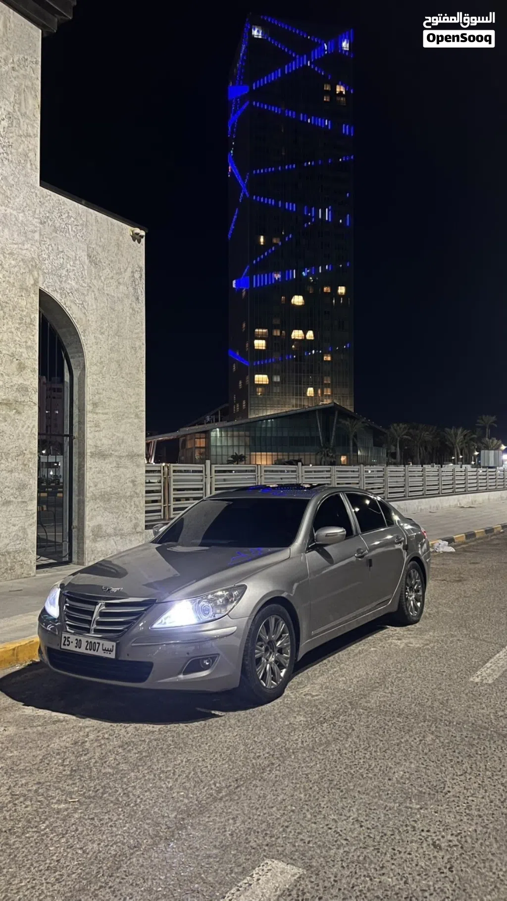 جينيسيس G70