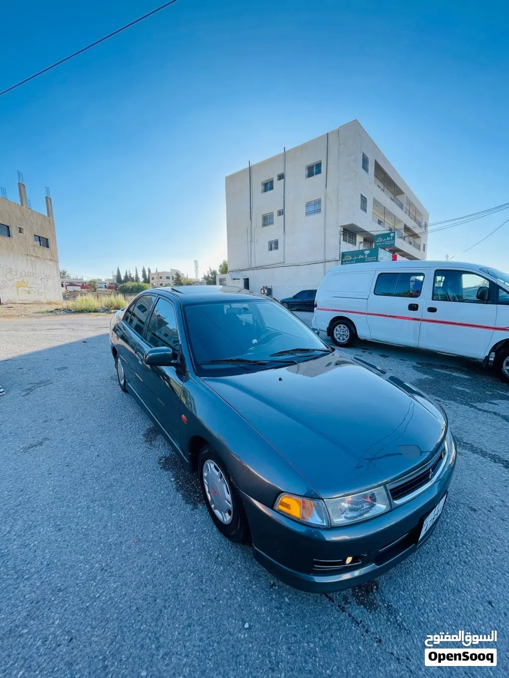 ميتسوبيشي لانسر GLX
