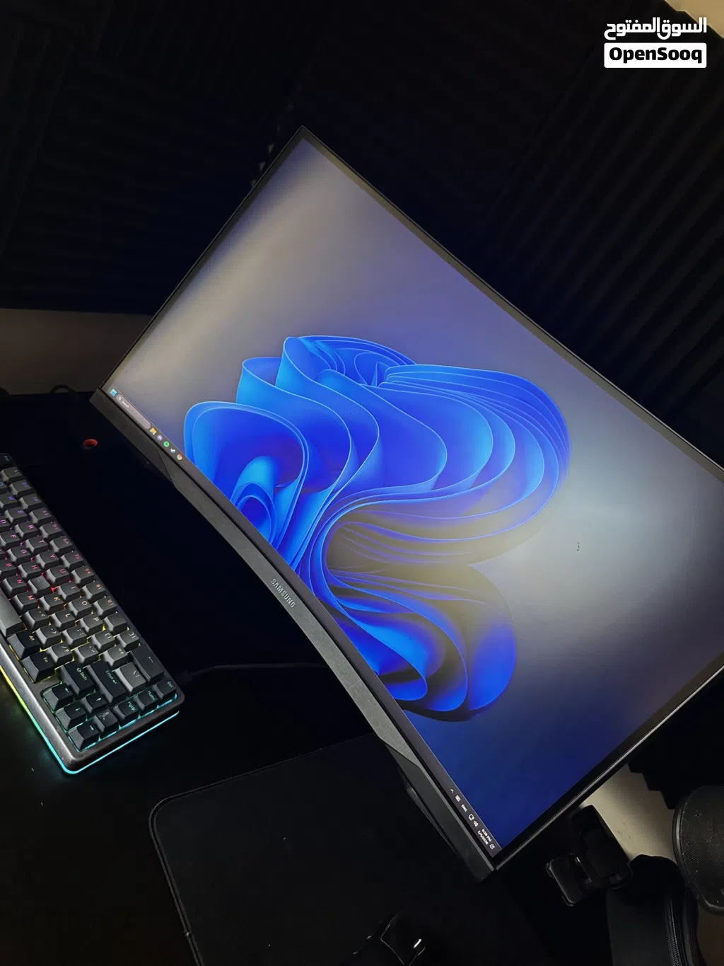 شاشة سامسونج 240hz 1440p G7