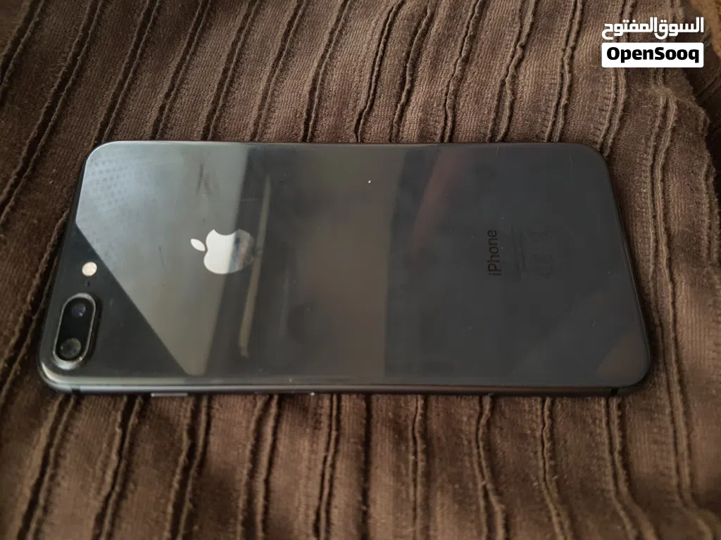 ايفون 8 plus عرطططه ب10.000