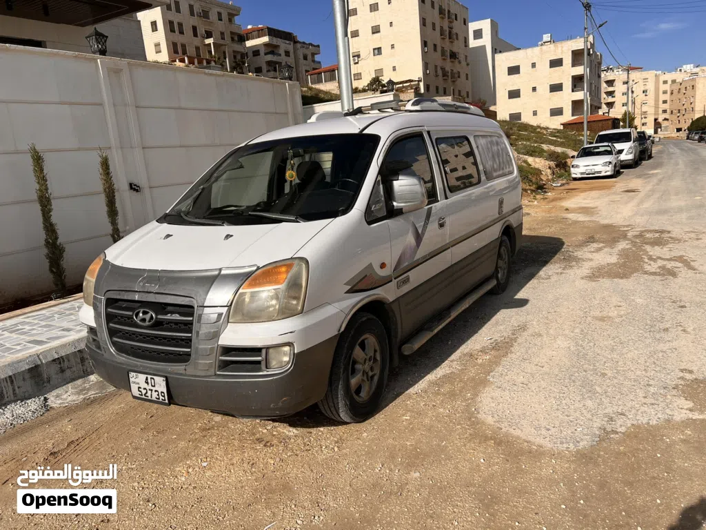 Hyundai H1 GLS Plus