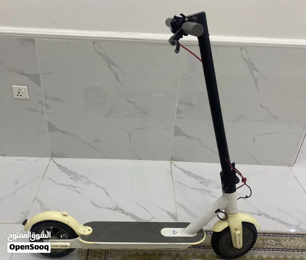 سكوتر كهربائي